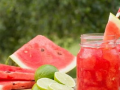 痛风患者吃瓜行吗,西瓜的适量享用之道
