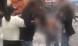 吃瓜群众打小三,揭秘小三背后的真相与反思