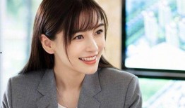 杨颖吸烟吃瓜,娱乐圈吃瓜群众热议不断