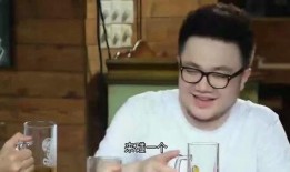 路人吃瓜视频搞笑,笑料百出，笑翻网友！