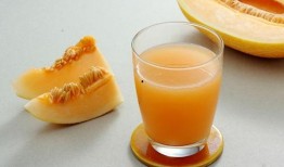 乌鸦吃哈密瓜,智慧与美味的邂逅