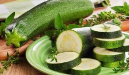 西葫芦瓜整条煮着吃,西葫芦瓜整条煮食新体验