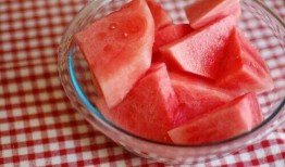 小黑粉吃大瓜,揭秘娱乐圈大瓜背后的真相