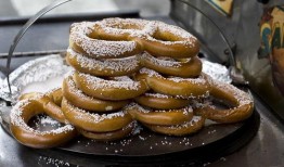 柳州七夕吃瓜,甜蜜瓜果共享浪漫时光