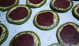 嘉兴饼干吃瓜,揭秘网红零食背后的吃瓜故事