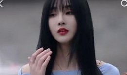 小鹿式女友吃瓜,揭秘网红吃瓜背后的甜蜜生活