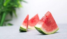 梦见卖小瓜吃,揭秘卖小瓜吃背后的神秘寓意