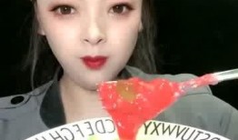 外国小姐姐吃中国酸瓜,外国小姐姐挑战中国酸瓜大挑战