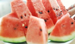 专业吃瓜的网站,带你领略网络舆论场的风云变幻