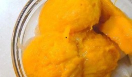 芒果能和鸡瓜一起吃吗,芒果与鸡瓜的饮食搭配探讨