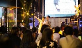 吃瓜泉州酒吧视频,吃瓜群众围观激情视频